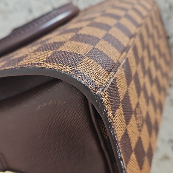 Louis Vuitton TRIANA Damier Ebene in EUC with Dust Bag - Picture 9 of 16